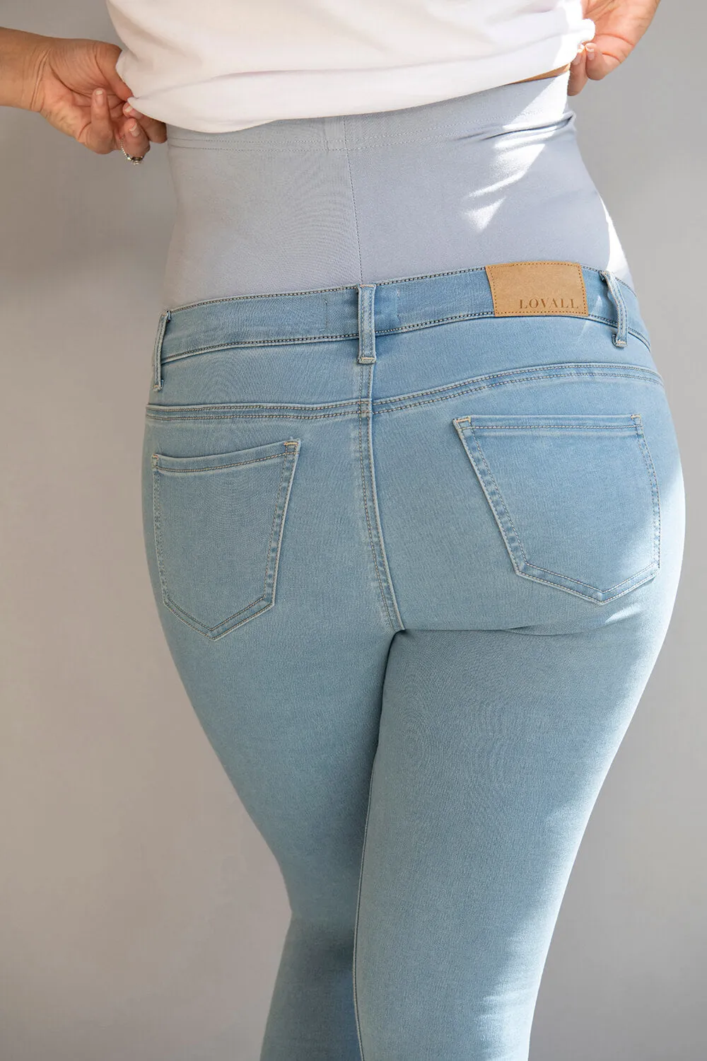 Ankle Grazer Maternity Jeggings - Light Blue