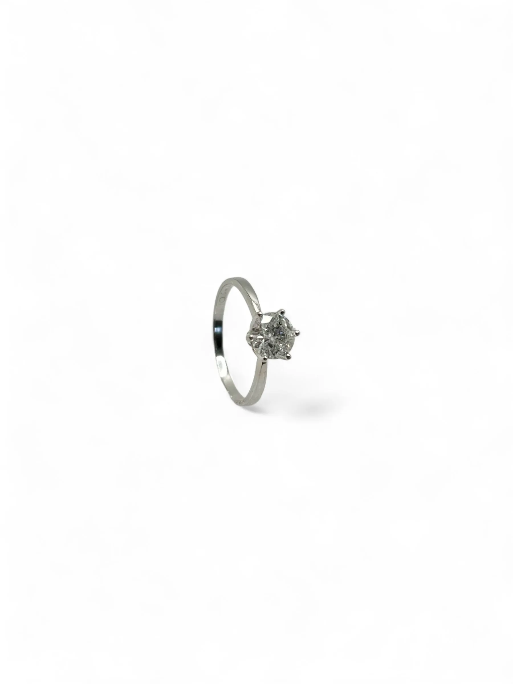 ASHLEY SOLITAIRE RING