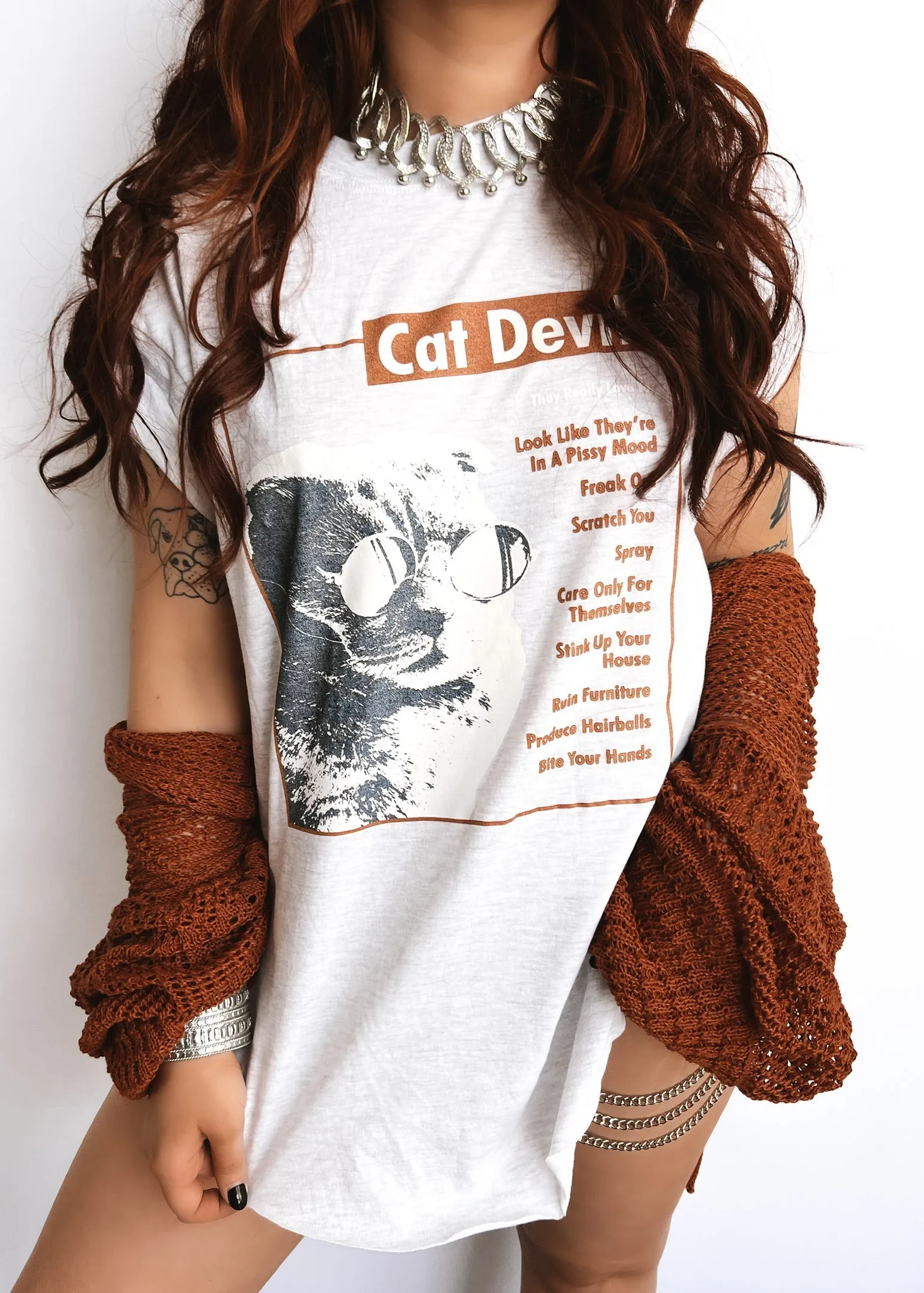 CAT DEVIL SIDE SLIT TEE