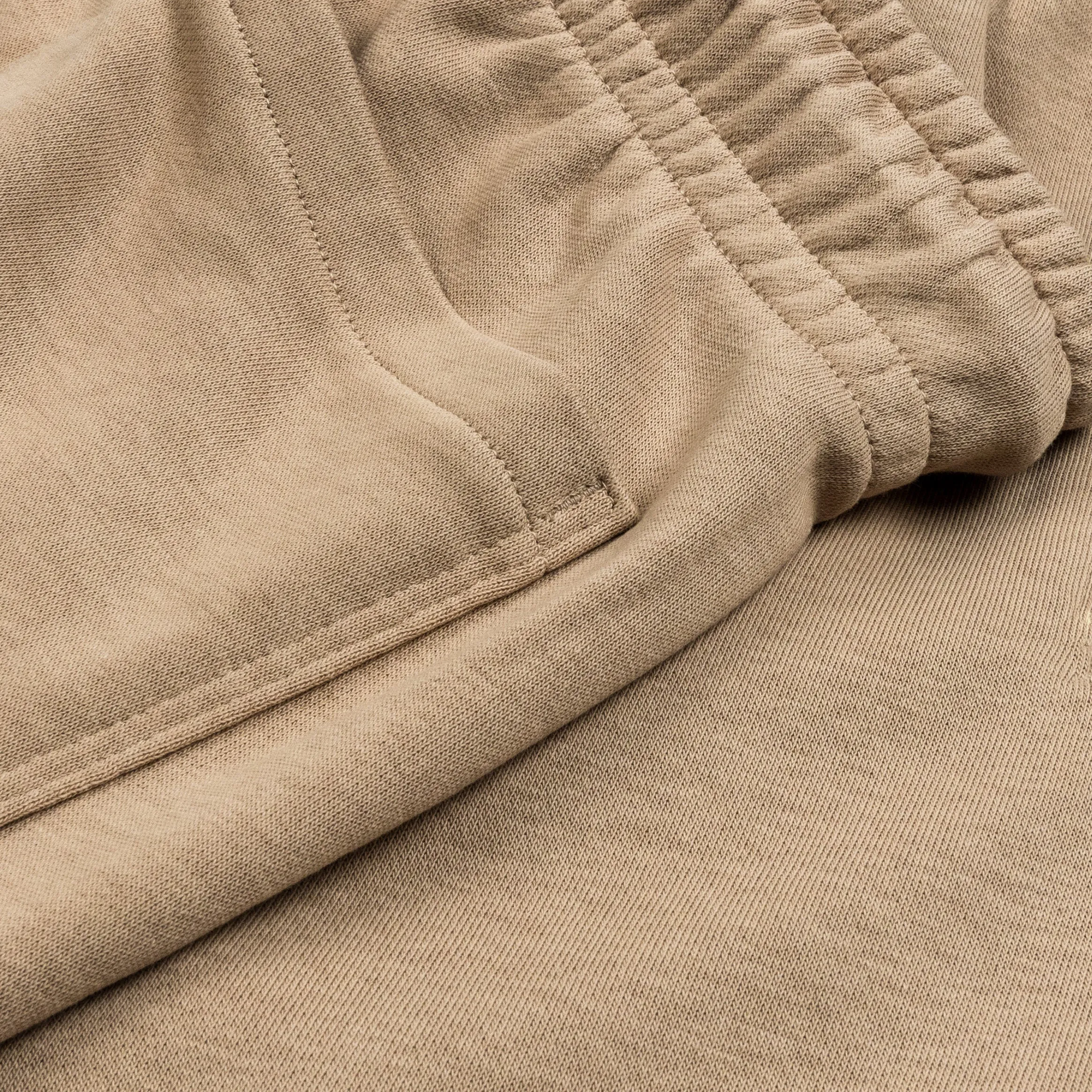 Essentials Fleece Mens Shorts (Beige)