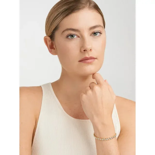 Forever Facets Diamond Accent Butterfly Charm 18k