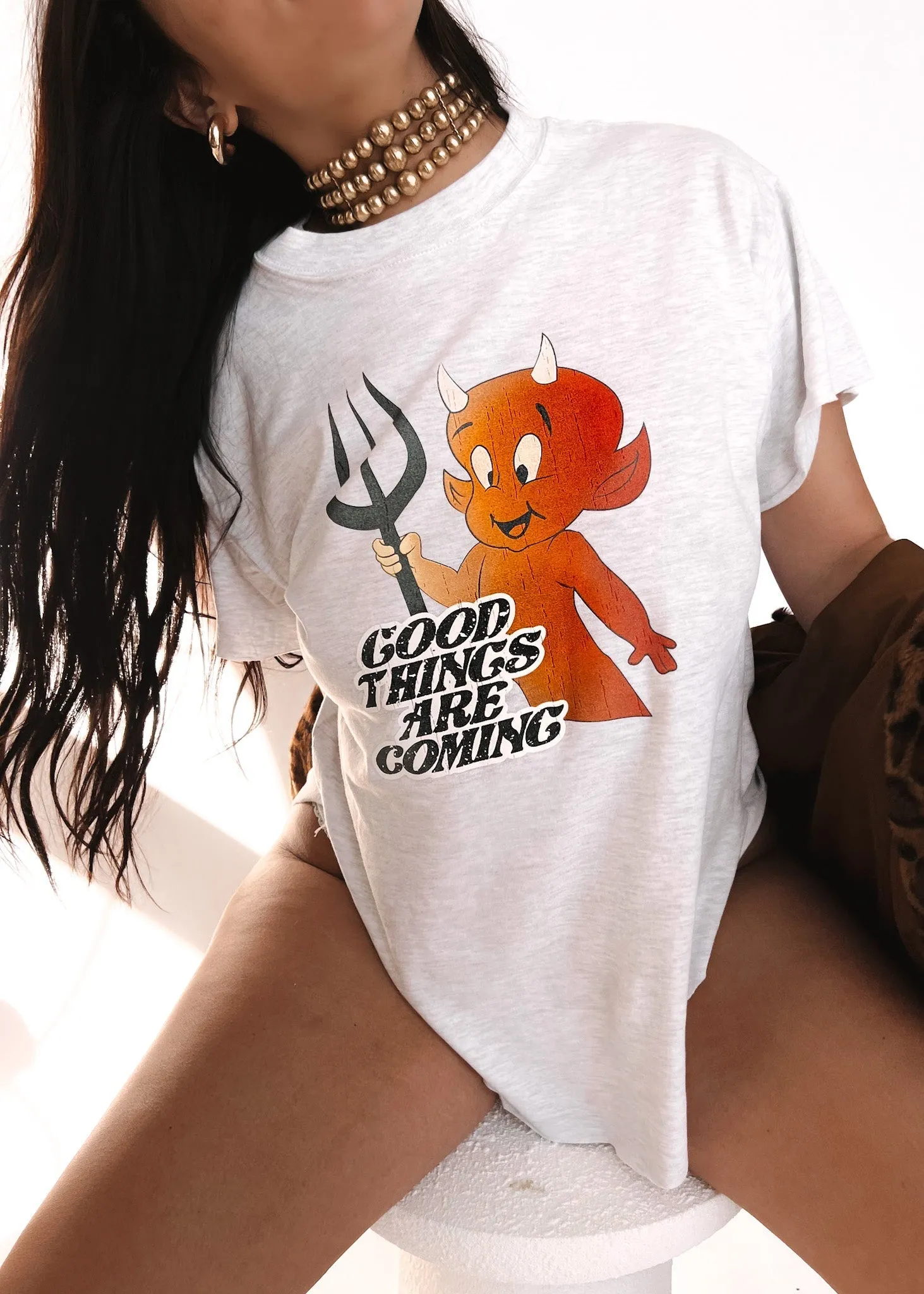 GOOD THINGS ARE COMING SIDE SLIT TEE