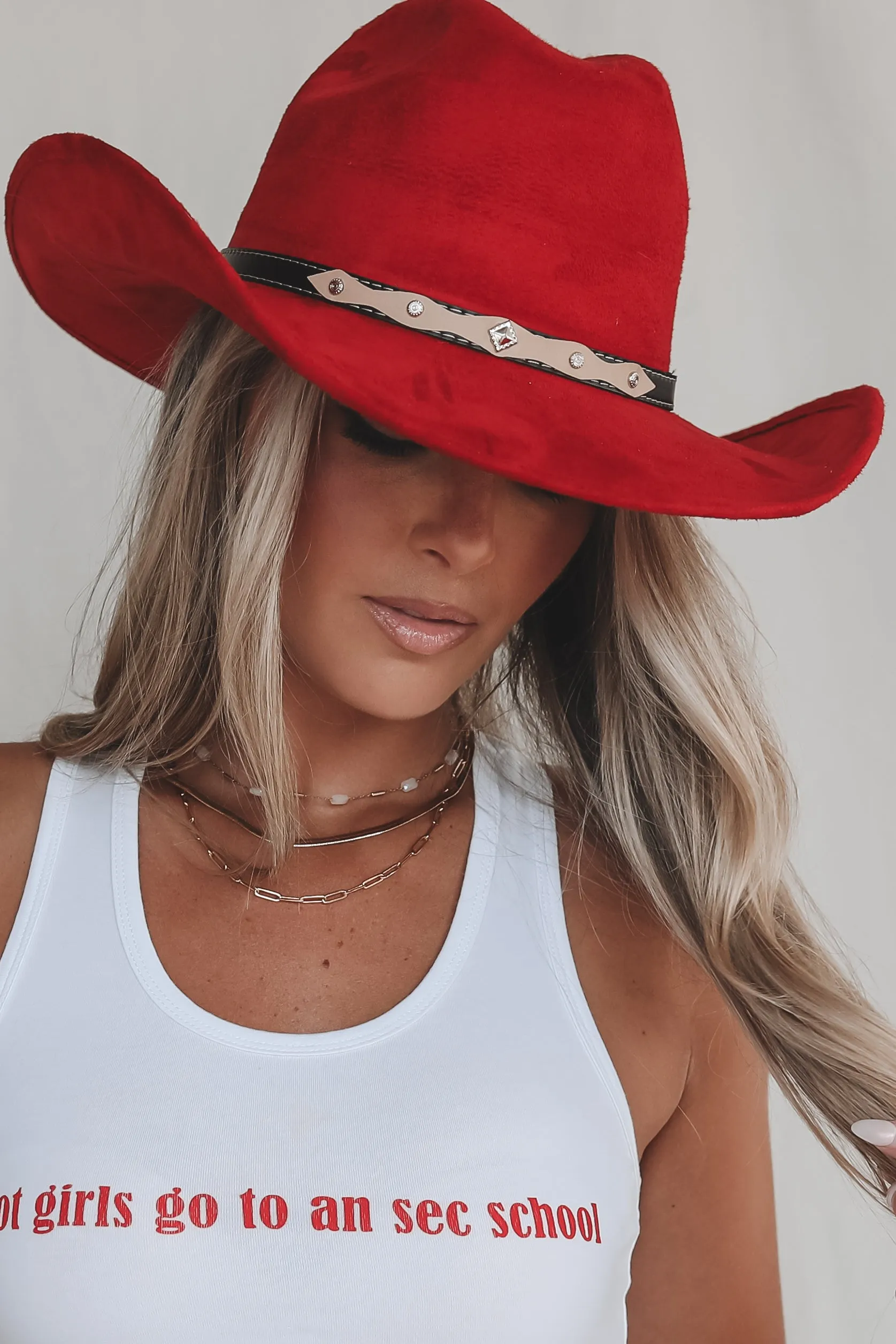 Sure! To optimize the title for better search visibility and appeal, we can add relevant keywords and modifiers to highlight key features. Heres a suggestion:

Stylish Unisex Vegan Western Cowboy Hat - Eco-Friendly, Classic Design

This title highlights the style, unisex nature, vegan material, and western theme, while also adding eco-friendly and classic design to attract more attention.