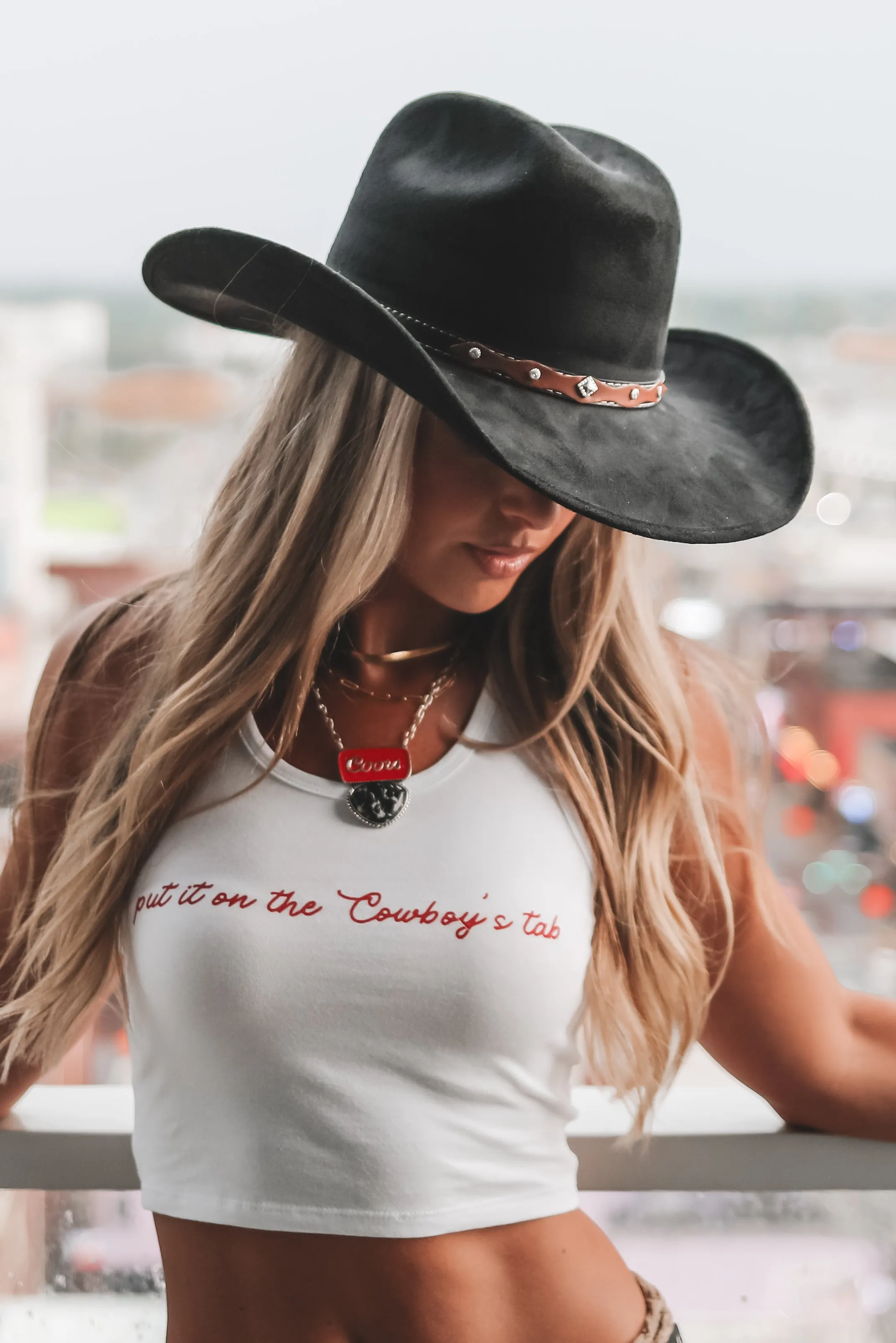 Sure! To optimize the title for better search visibility and appeal, we can add relevant keywords and modifiers to highlight key features. Heres a suggestion:

Stylish Unisex Vegan Western Cowboy Hat - Eco-Friendly, Classic Design

This title highlights the style, unisex nature, vegan material, and western theme, while also adding eco-friendly and classic design to attract more attention.