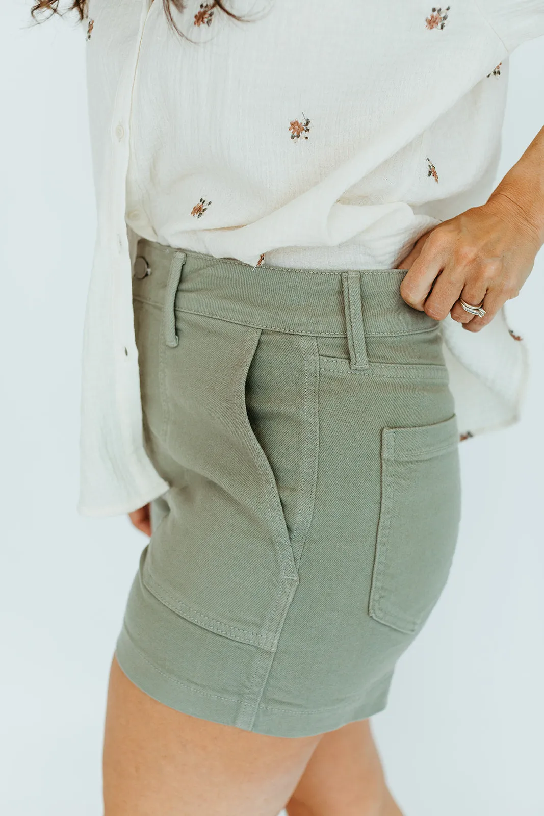 Joan Patch Pocket Shorts