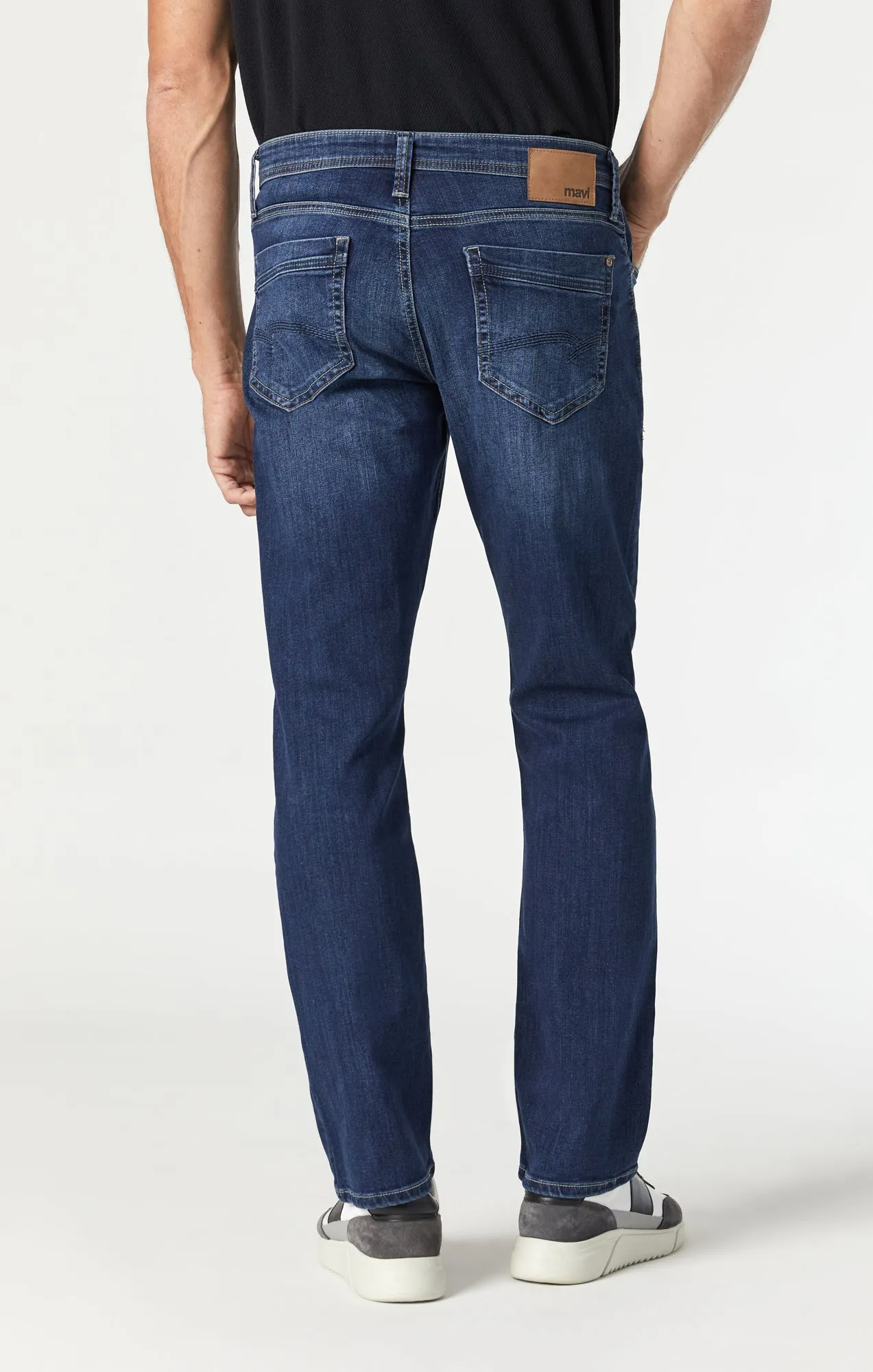 MATT RELAXED STRAIGHT LEG IN MID INDIGO COOPER