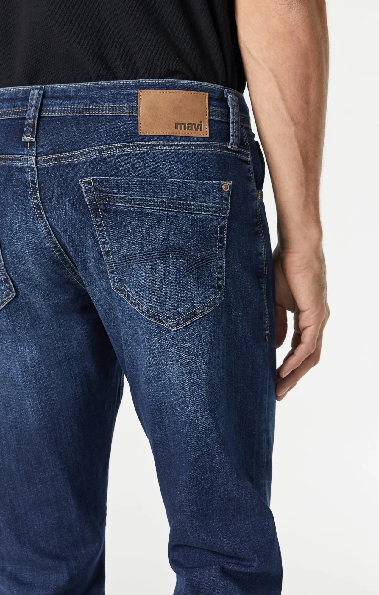 MATT RELAXED STRAIGHT LEG IN MID INDIGO COOPER